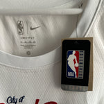 Cargar imagen en el visor de la galería, Philadelphia 76ers Joel Embiid Nike jersey - XL
