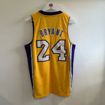 Lade das Bild in den Galerie-Viewer, Los Angeles Lakers Kobe Bryant Adidas jersey - Small (Fits Medium)
